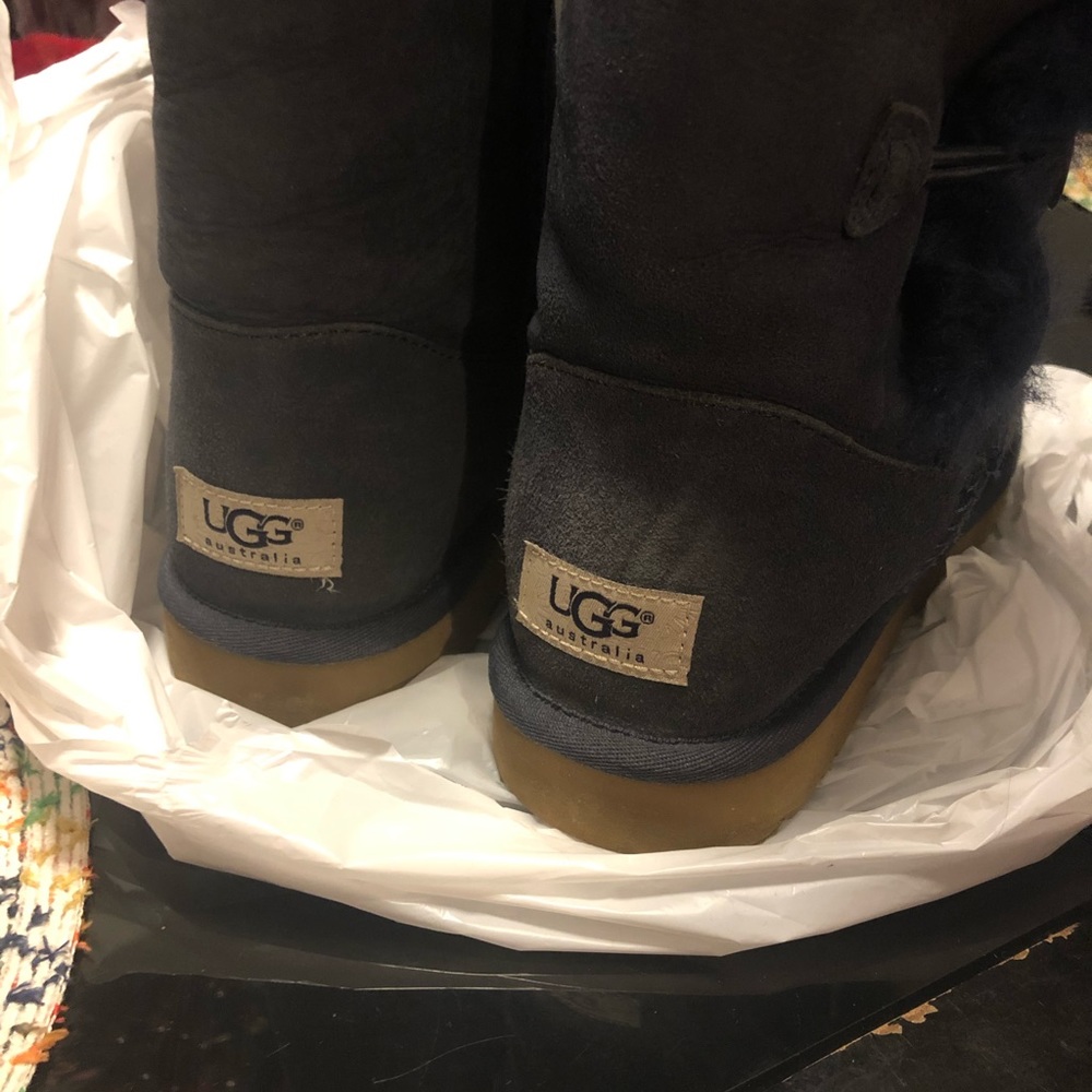 Blue bailey button ugg boots - Picture 3 of 8